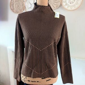 NWT Tahari Mock Neck Neutral Geometric Striped Sweater Size Large